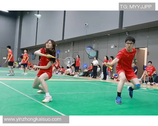 羽毛球的魅力与技巧：深入重庆羽毛球队的训练与战术揭秘